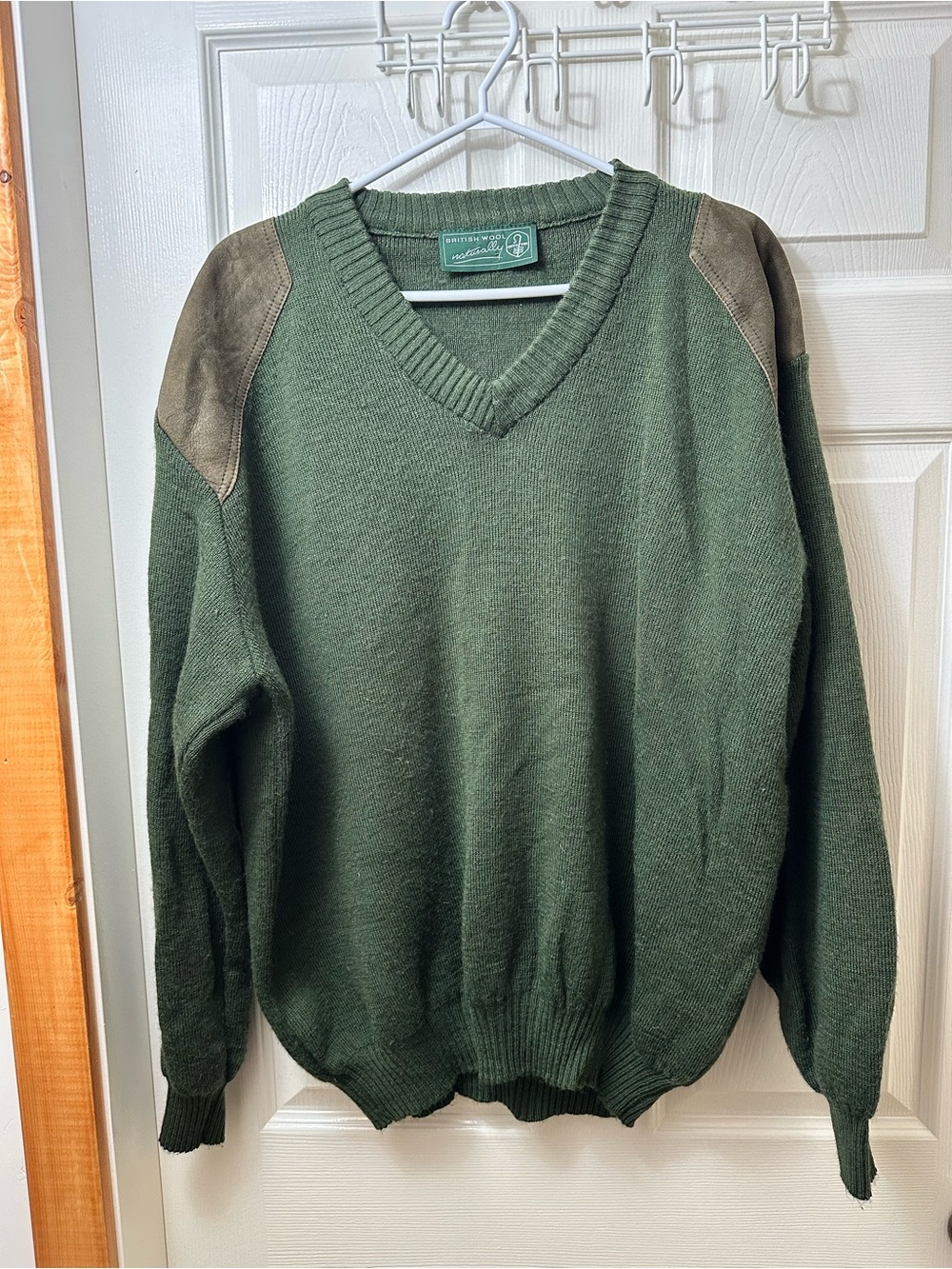 British Wool Naturally Menโs 100% Wool Jumper Size XL Green